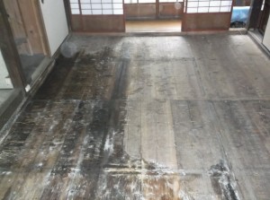 畳回収後の床板2016.4